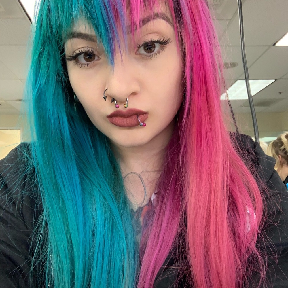 Meet your Posher, Amanda